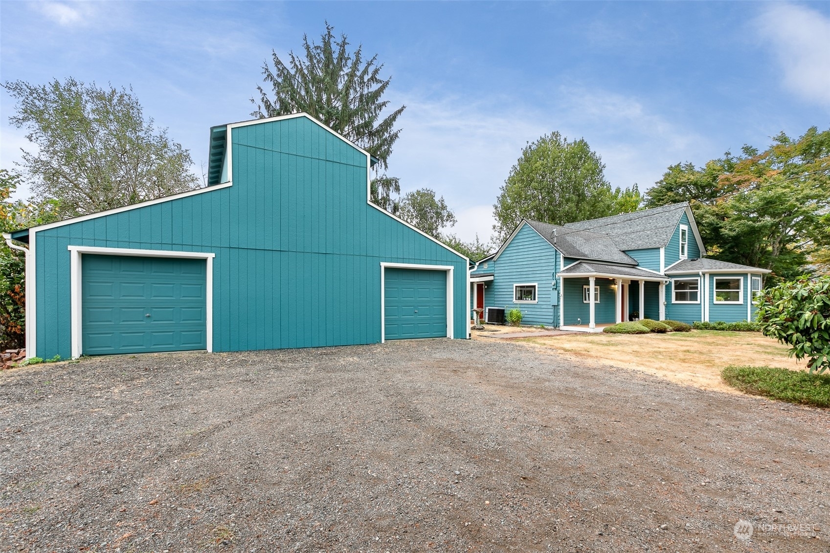 Property Photo:  8208 85th Avenue SE  WA 98290 