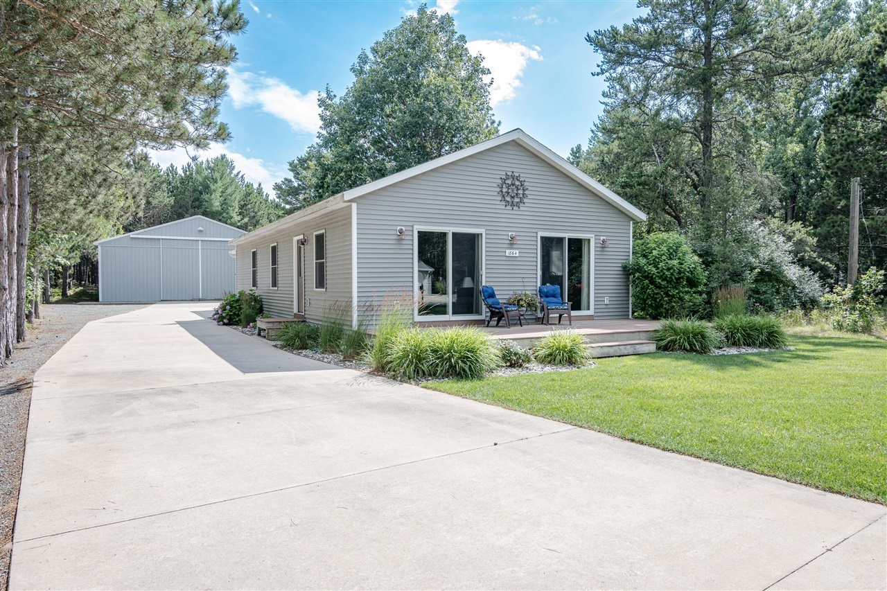 1864 White Birch Drive  Mears MI 49436 photo