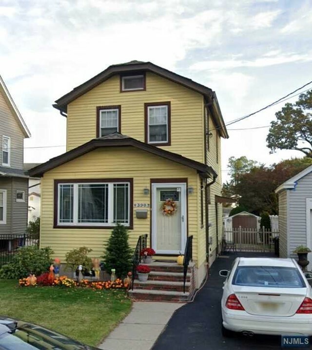 390 Beech Street  Kearny NJ 07032 photo