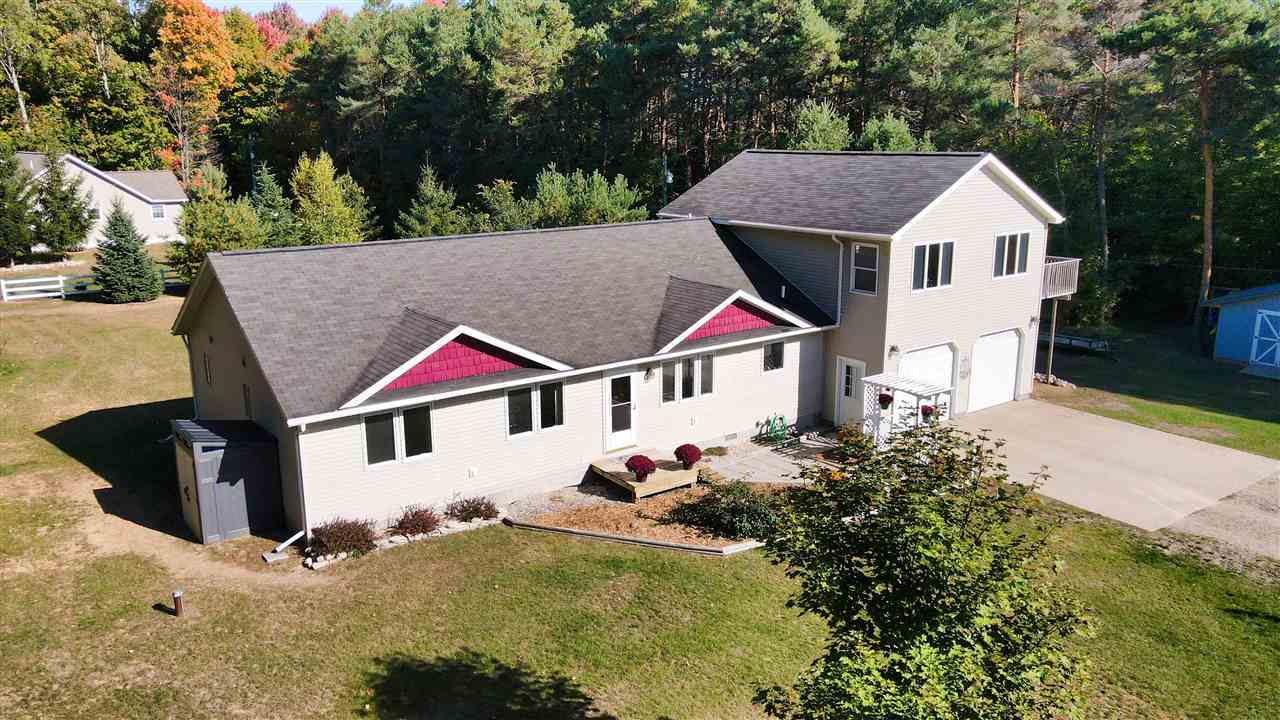 Property Photo: 6120 Robins Nest MI 49615