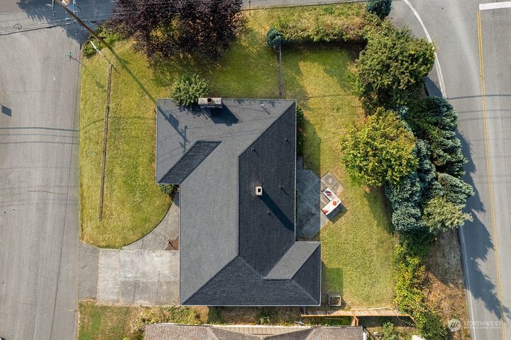 Property Photo: 4634 Silvertip Lane WA 98203