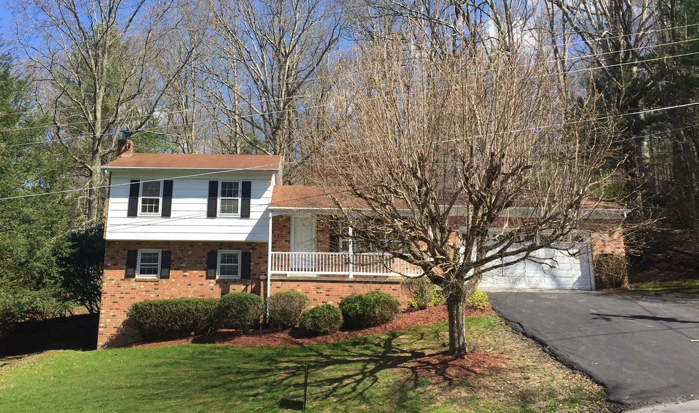 Property Photo:  251 Highland Cir  WV 24901 