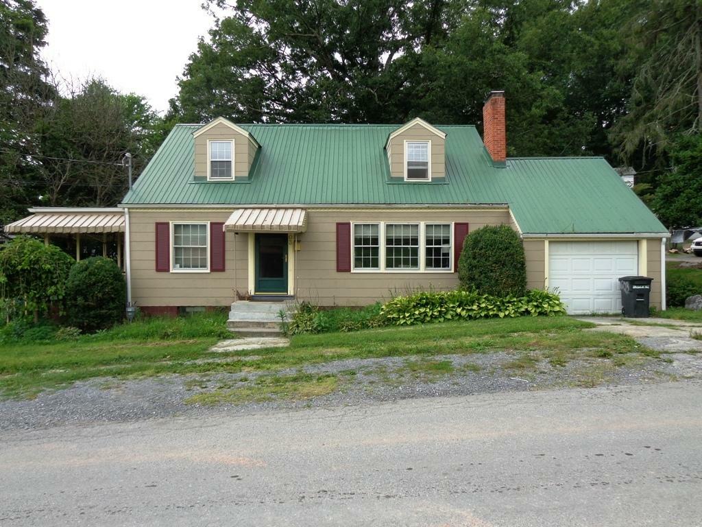 Property Photo:  229 Clay Street  WV 24970 