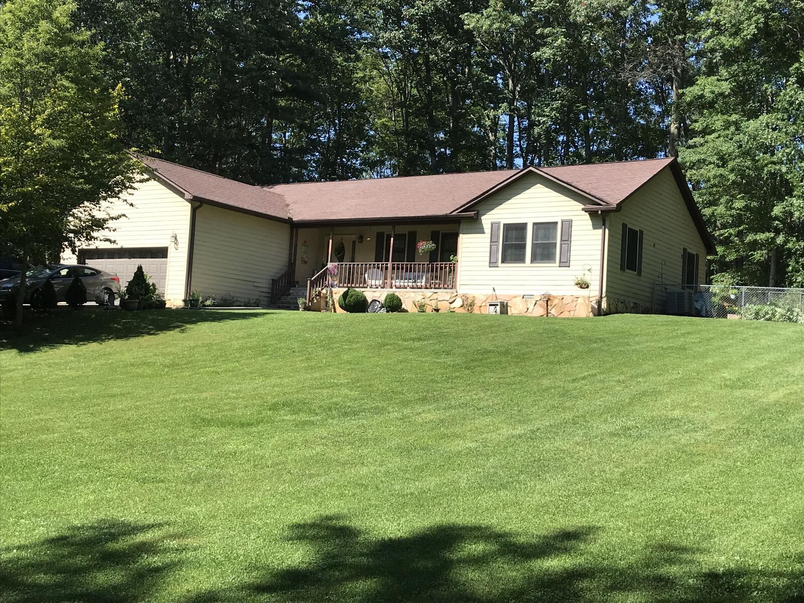 Property Photo:  215 Whitestone Run  WV 24901 