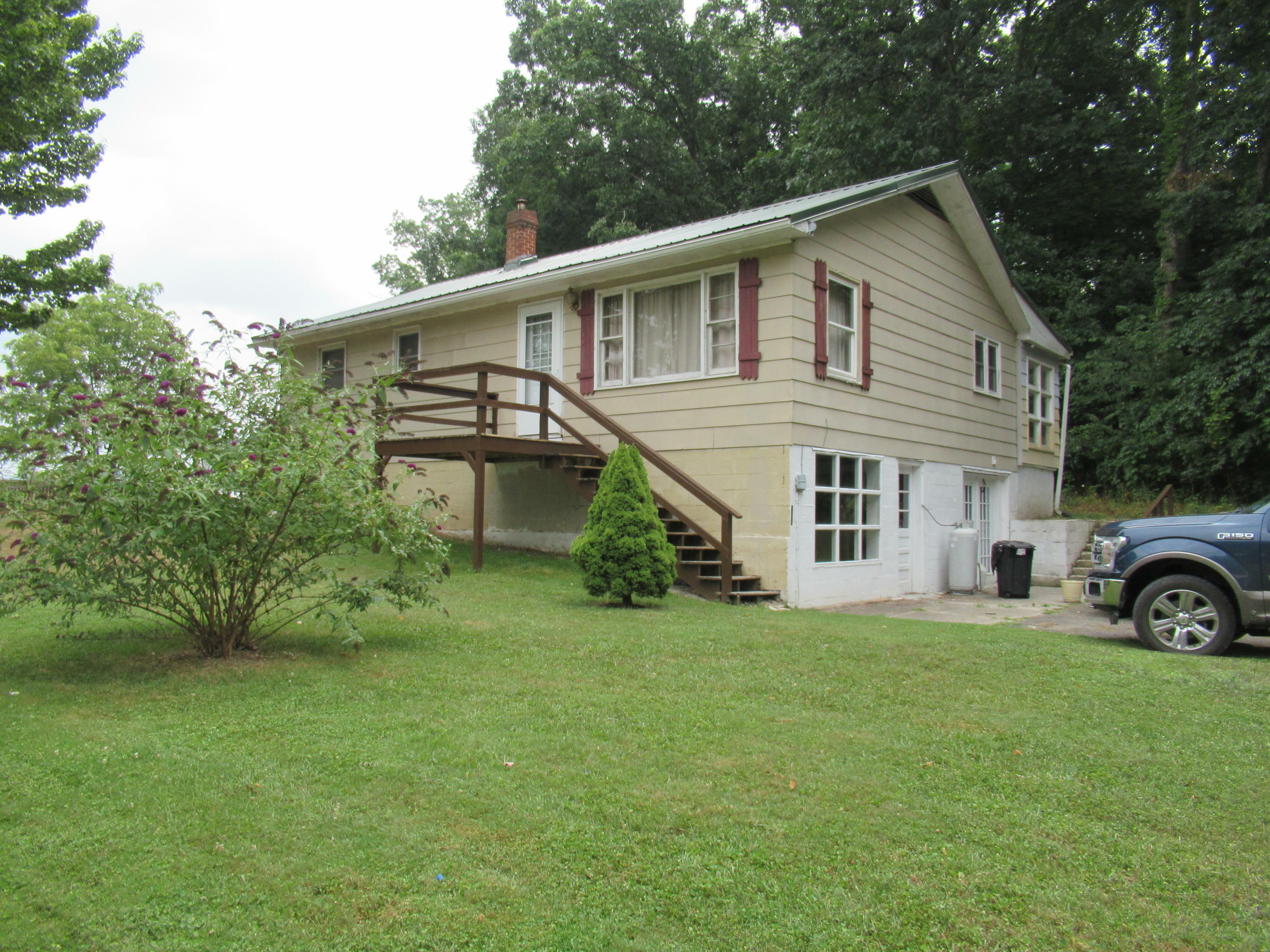 Property Photo: 968 Brush Rd WV 24901