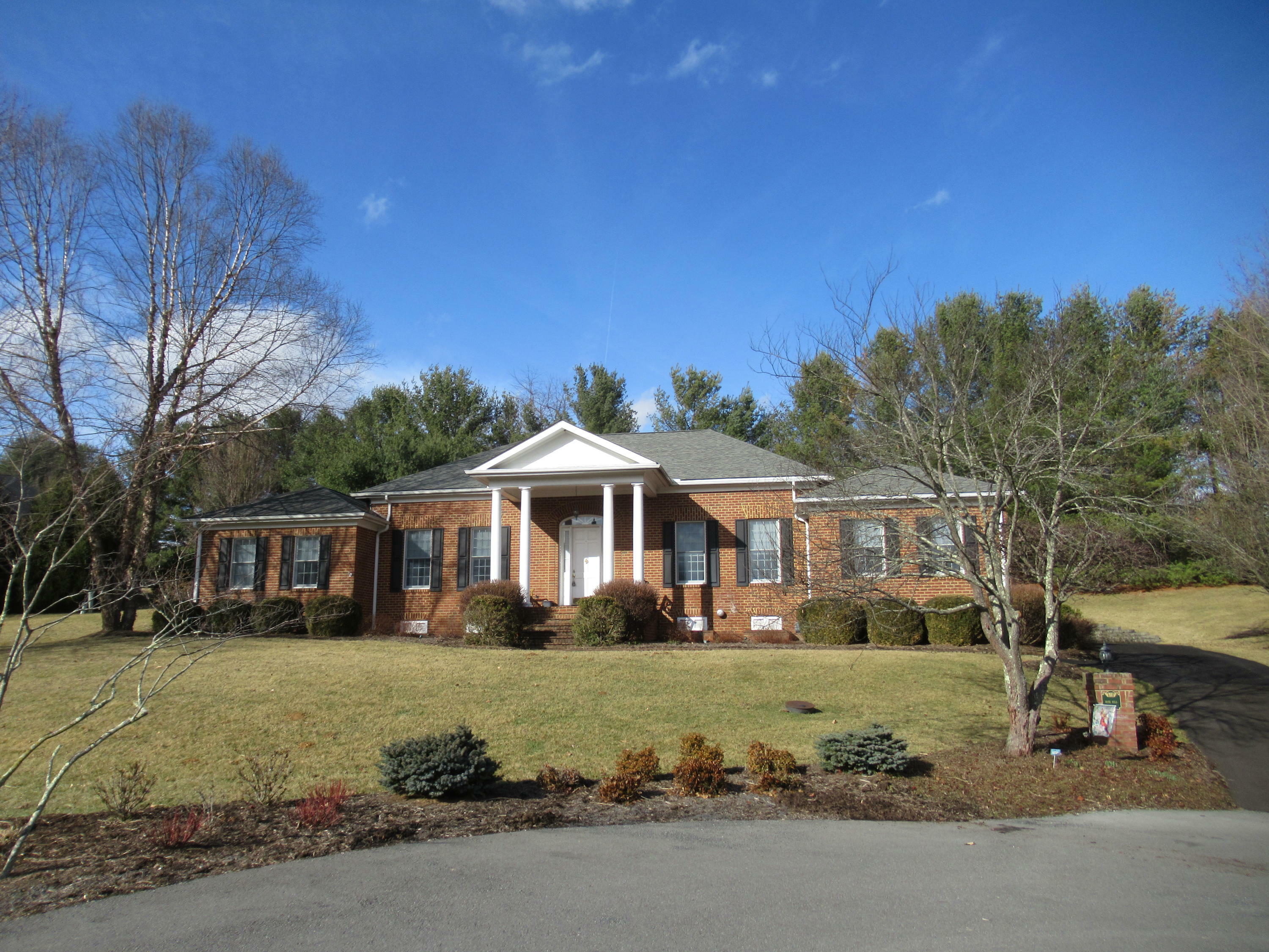 Property Photo: 217 Via Largo Drive WV 24901