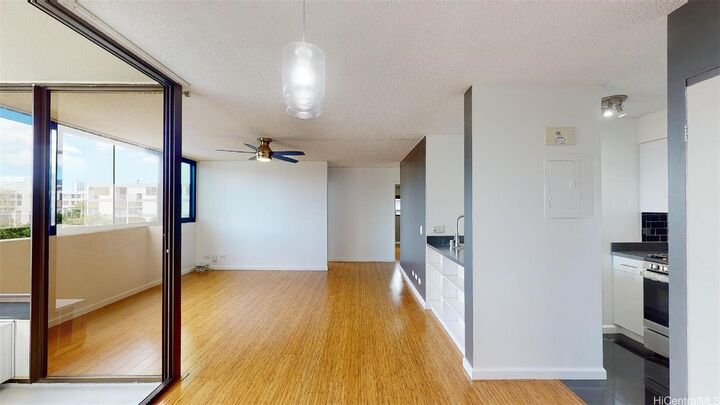 1571 Piikoi Street 205  Honolulu HI 96822 photo
