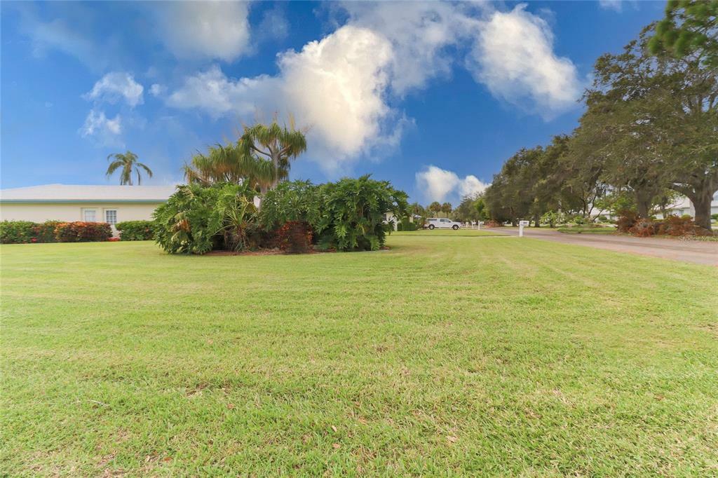 Property Photo:  902 68th Street W 902  FL 34209 