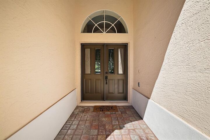 Property Photo: 8059 Laurel Ridge Drive FL 32757