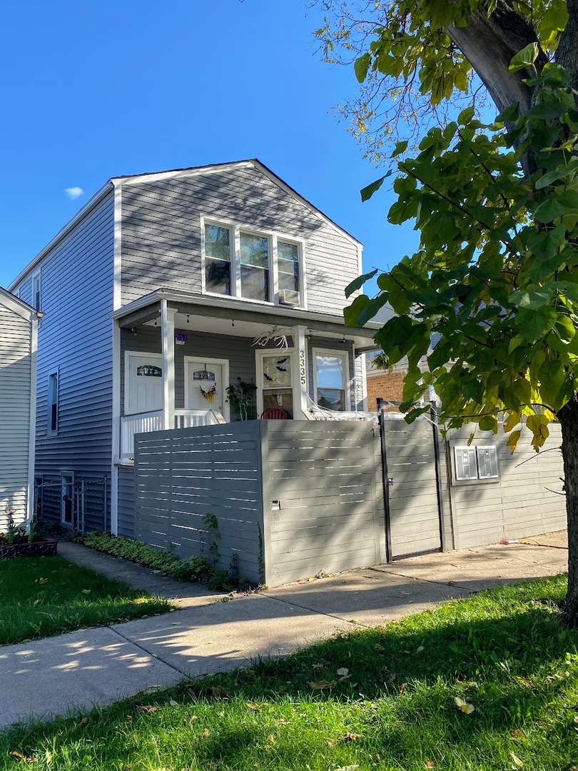 Property Photo: 3335 N Kenneth Avenue 2 IL 60641