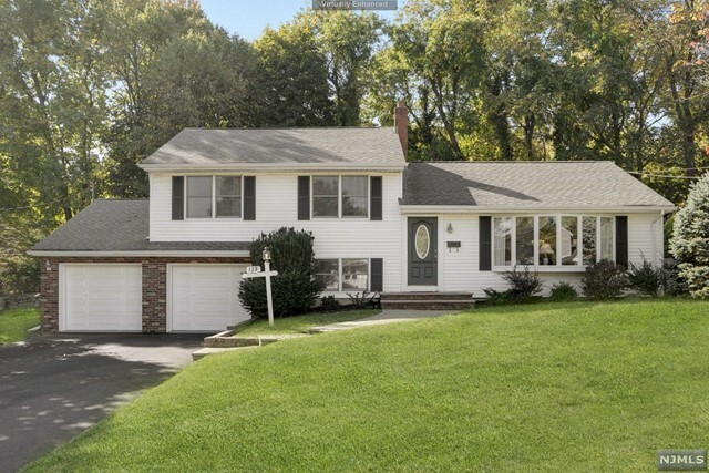 Property Photo: 139 Lakeview Terrace NJ 07446