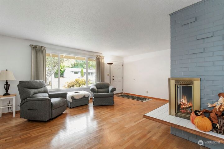 Property Photo: 3932 Colonial Lane SE WA 98366