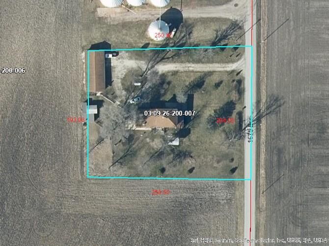 Property Photo:  480 N County Road 1675  IL 61953 
