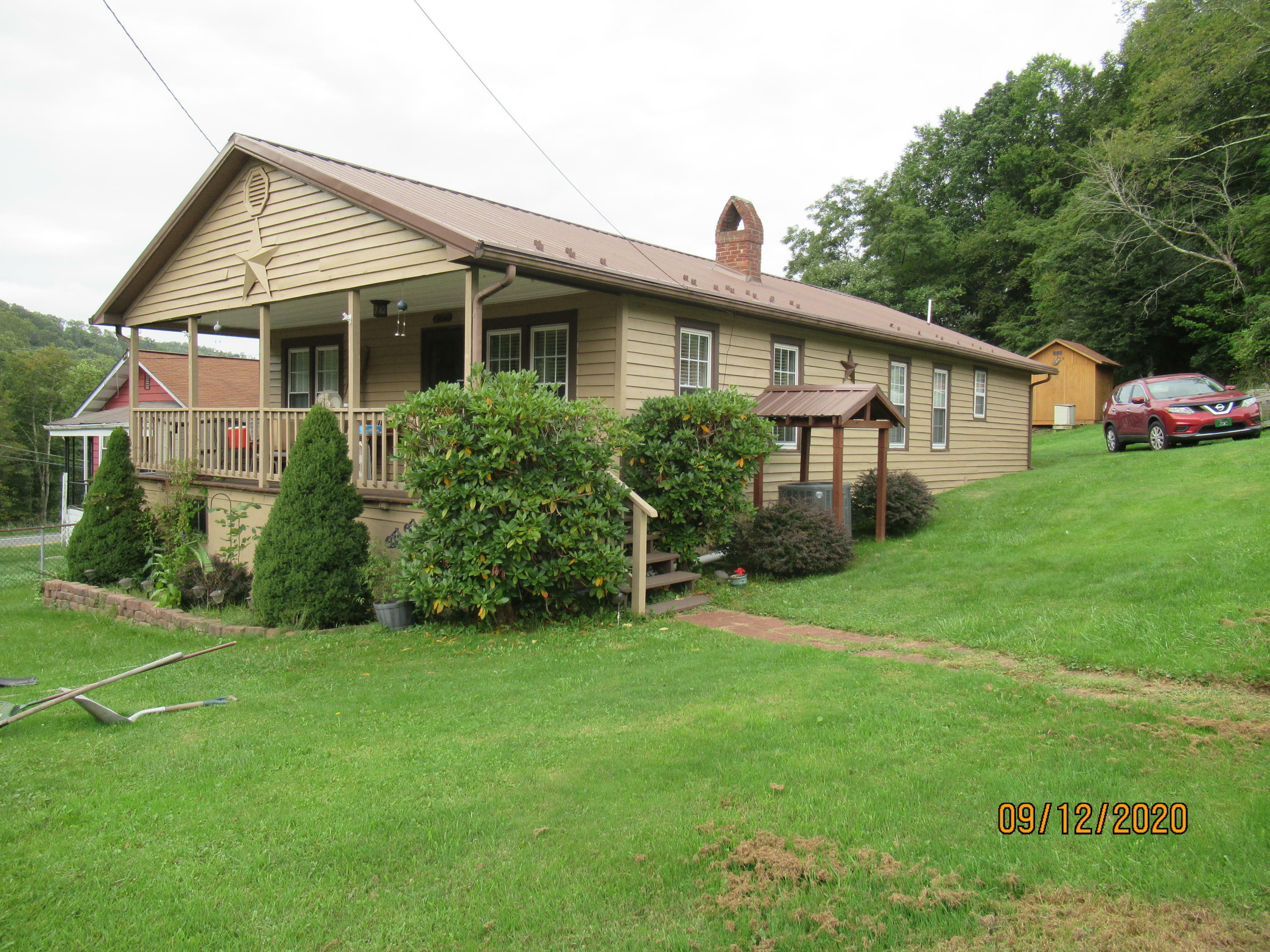 Property Photo: 340 Main St WV 25981