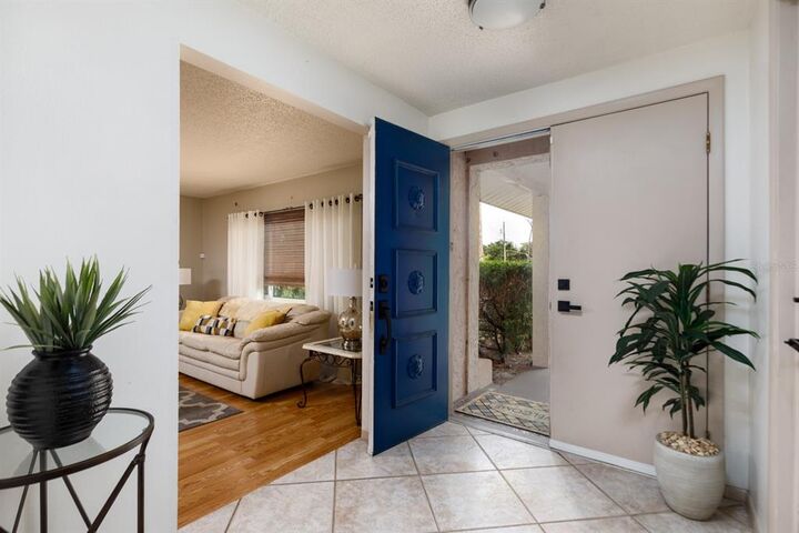 Property Photo:  6592 68th Street N  FL 33781 