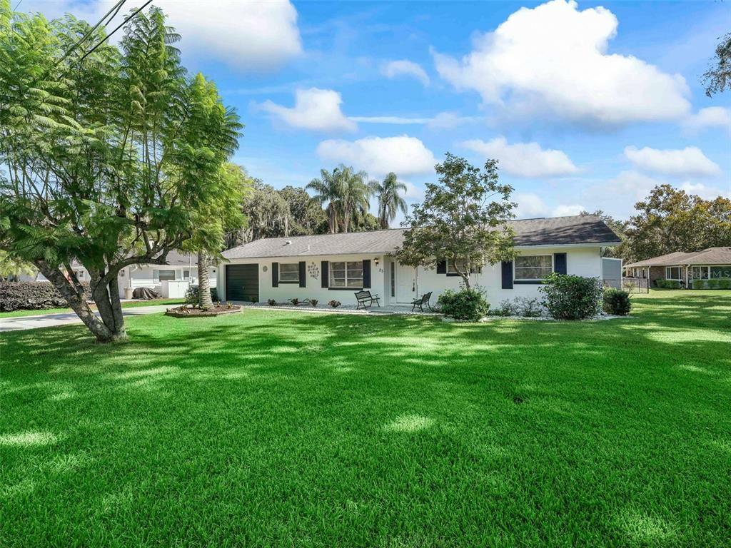 Property Photo:  25 Magnolia Lane  FL 34797 