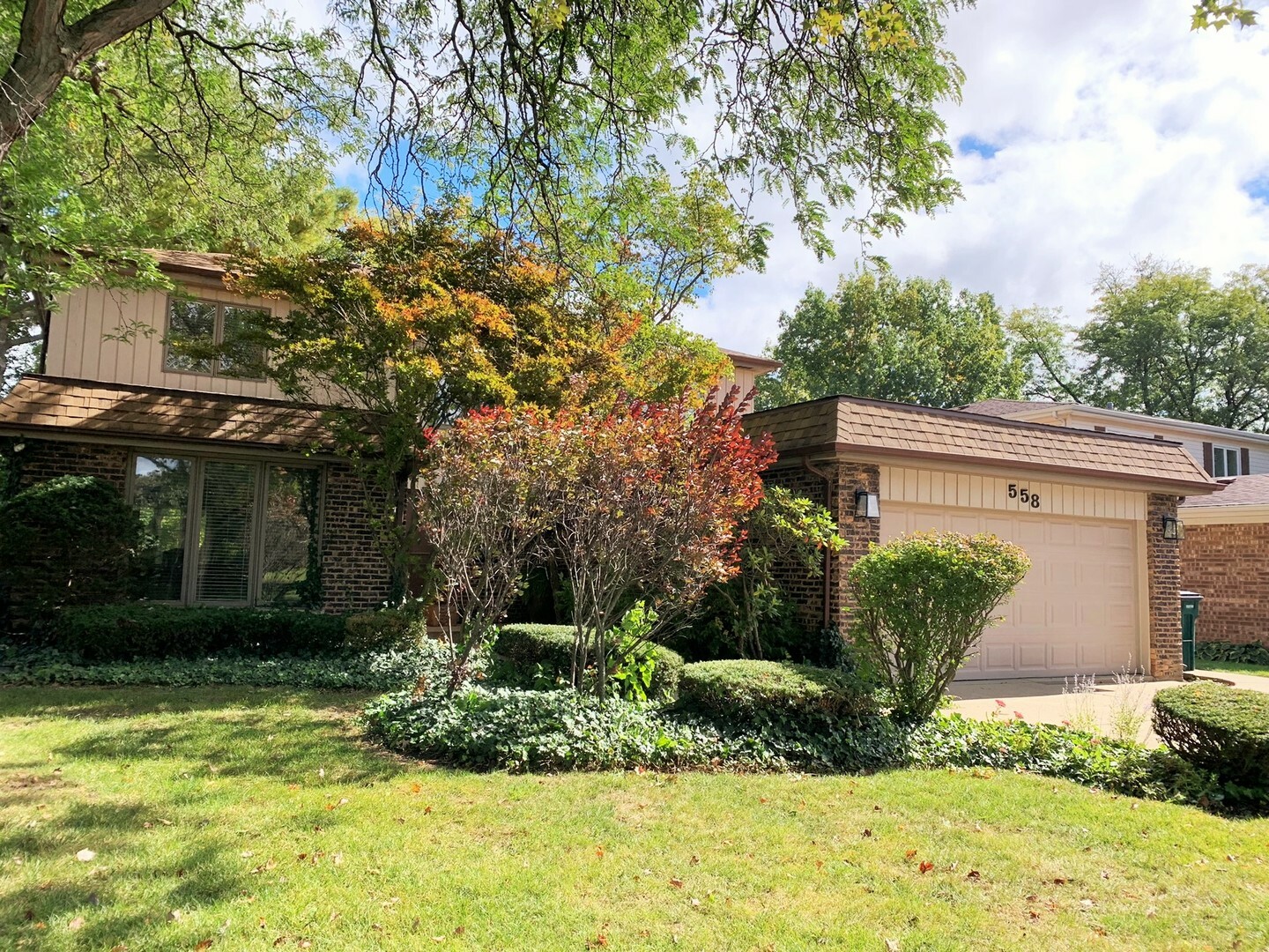 558 Hunter Road  Wilmette IL 60091 photo