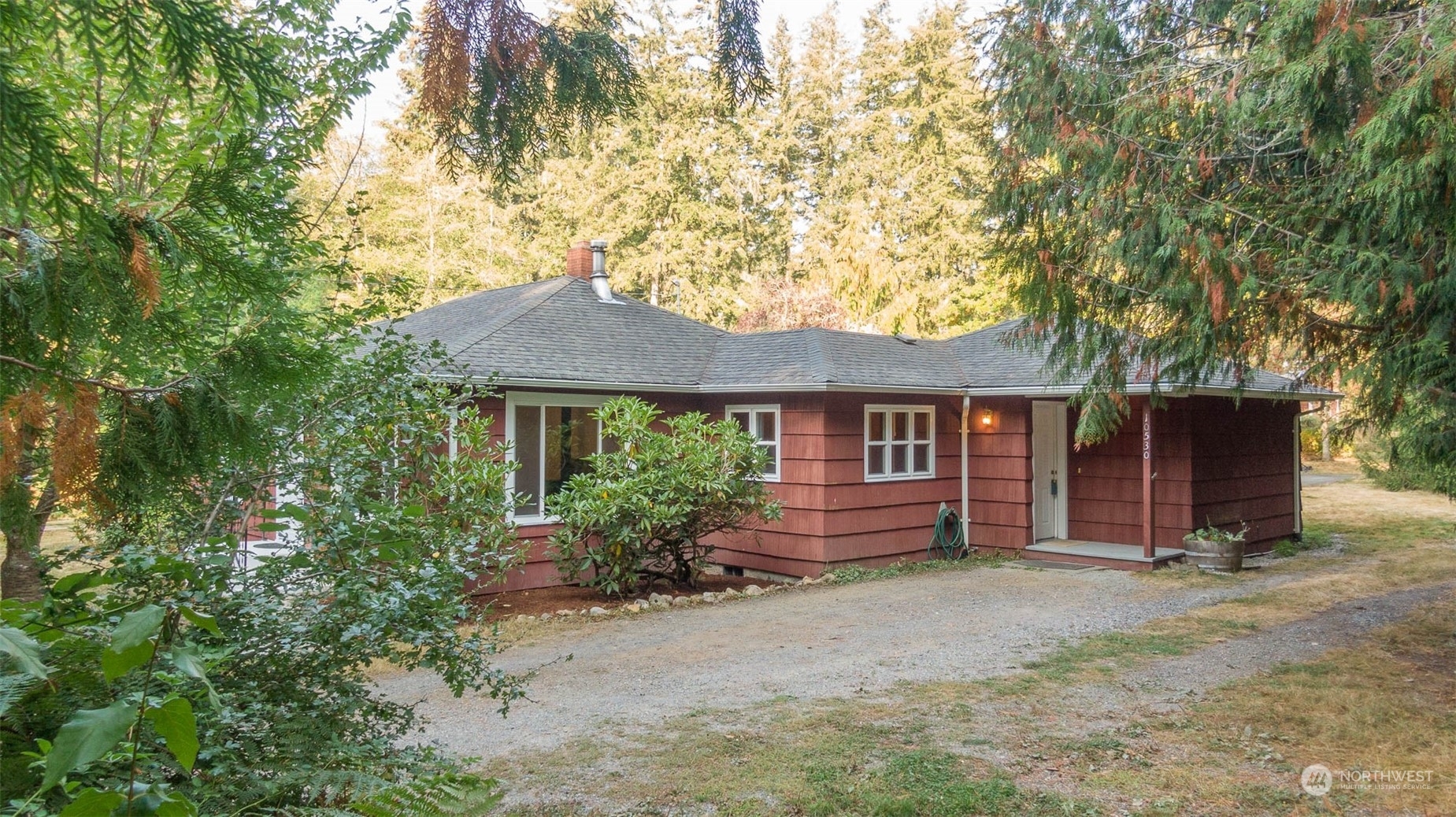 Property Photo:  10530 SW Cove Road  WA 98070 