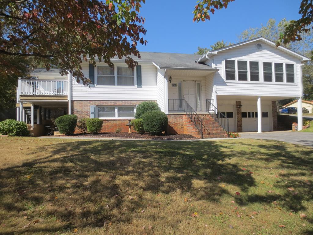 Property Photo: 1327 Ridgeway Circle TN 37303