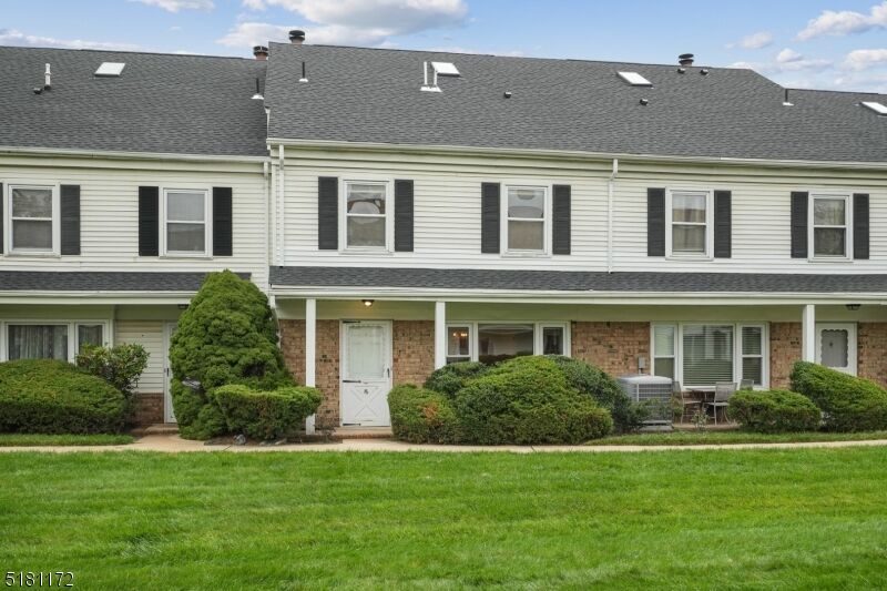 Property Photo: 16 Tisbury Ct NJ 07076