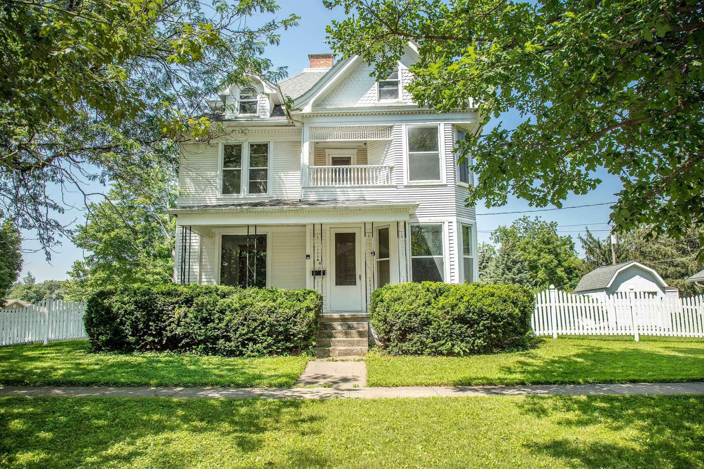 Property Photo:  406 Walnut Street  IA 50675 