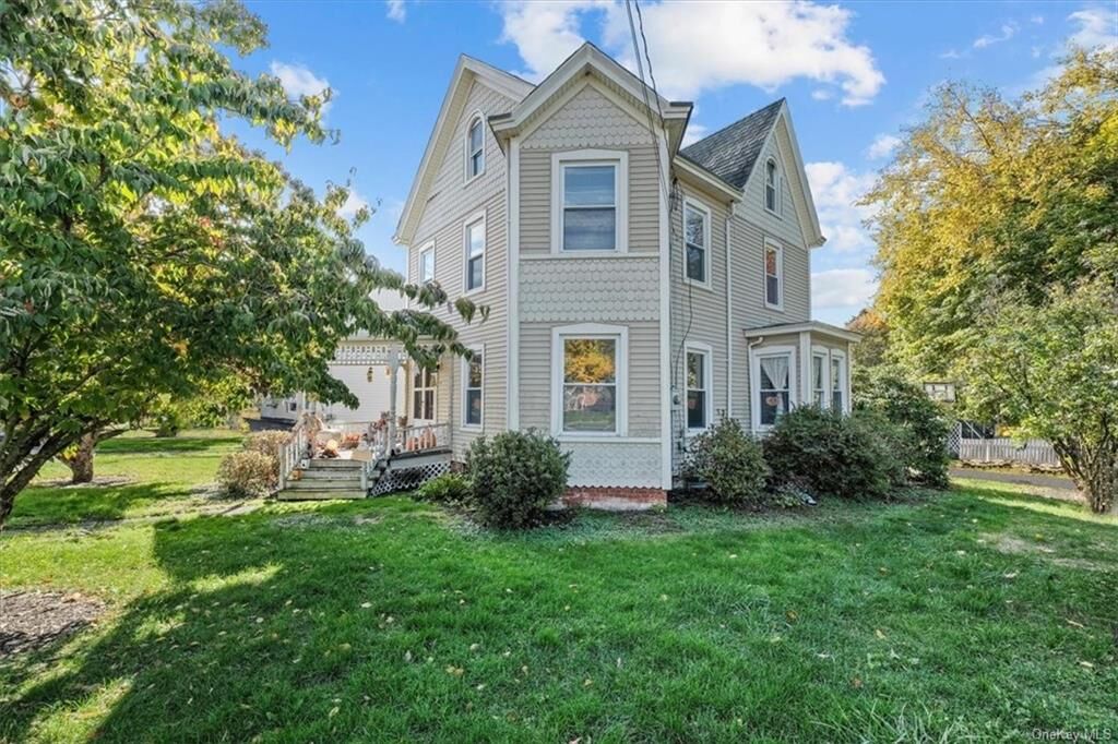 Property Photo:  129 Mason Street  NY 12549 