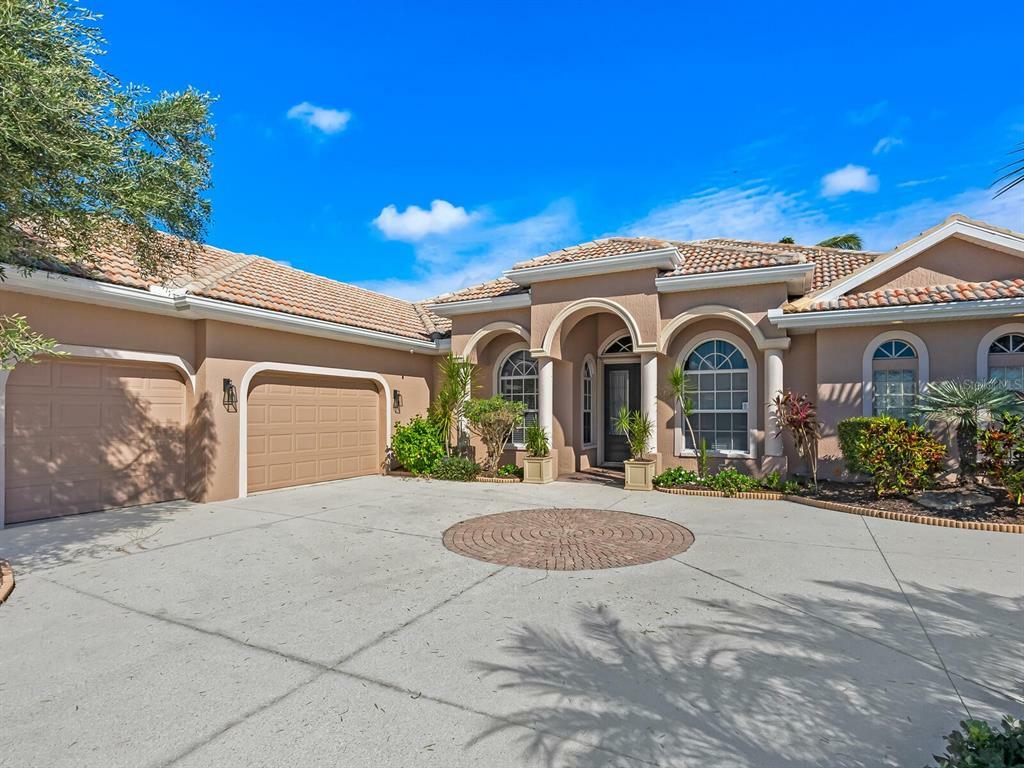 Property Photo:  1113 Millpond Court  FL 34229 