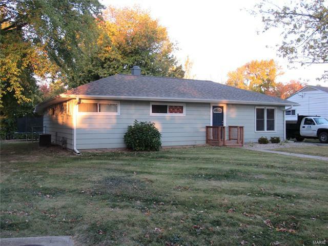 Property Photo: 3402 Forsyth Pl. IL 62035