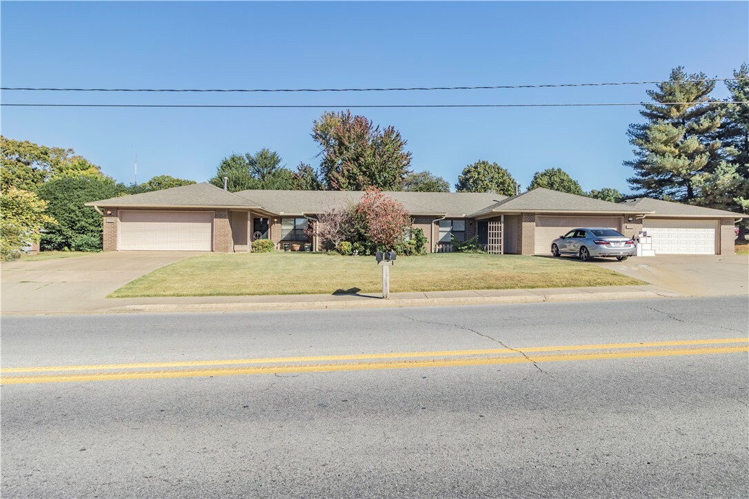 1205 And 1207 W Olrich Street  Rogers AR 72756 photo