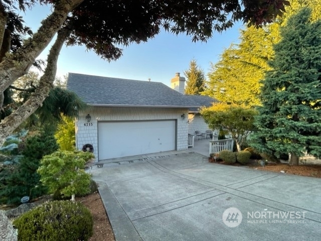 Property Photo:  4215 136th Place SE  WA 98006 