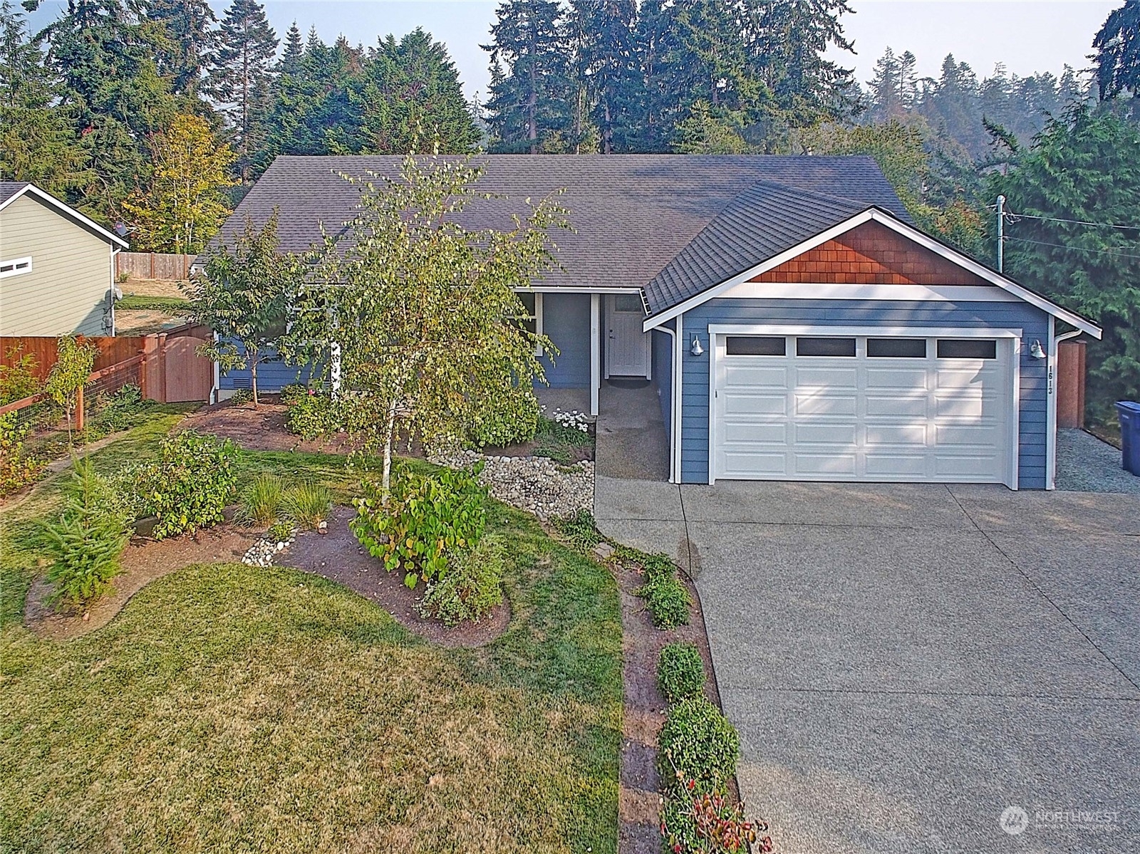 Property Photo:  1613 Poplar Lane  WA 98282 