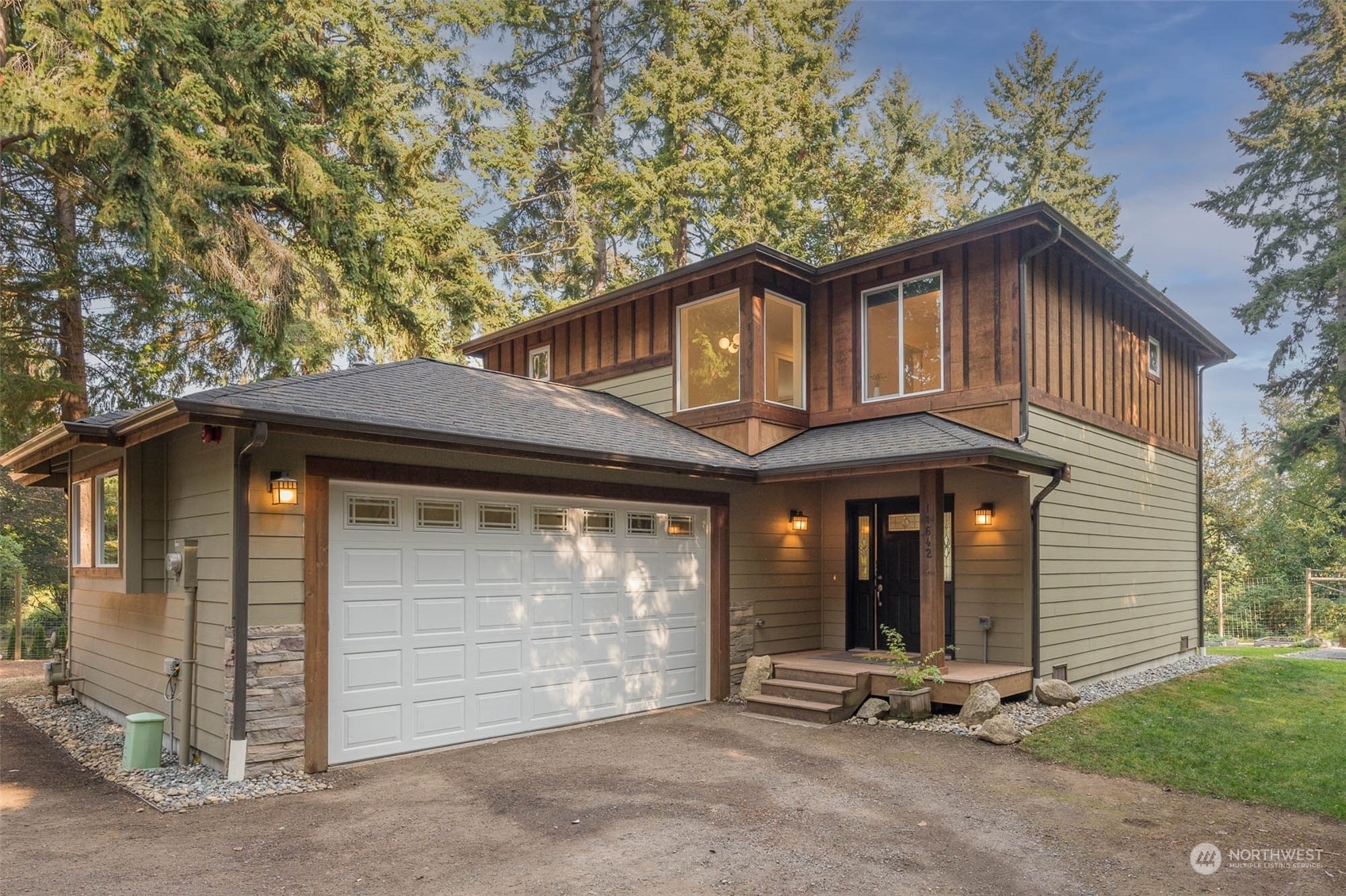 Property Photo:  11642 103rd Avenue SW  WA 98070 