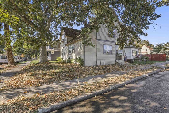 1001 N Elm St  Spokane WA 99201 photo