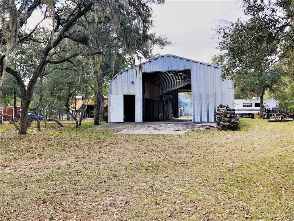 Property Photo:  13230 SE 28th Street  FL 32668 