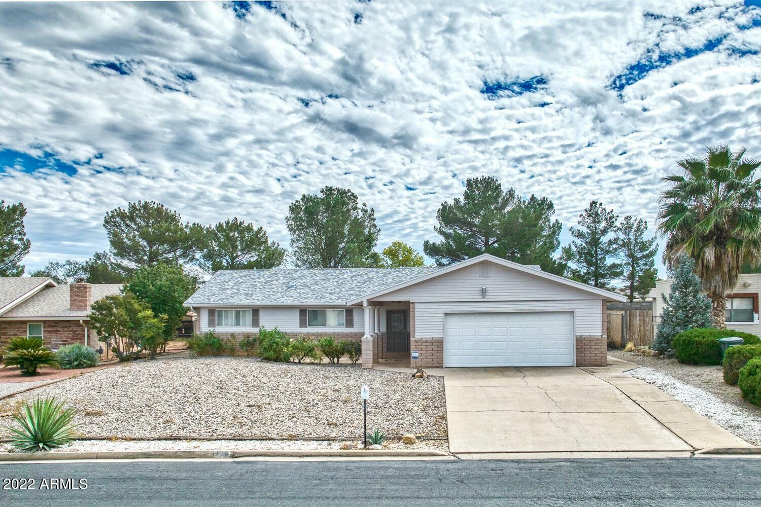 Property Photo:  3130 Oakmont Drive  AZ 85650 