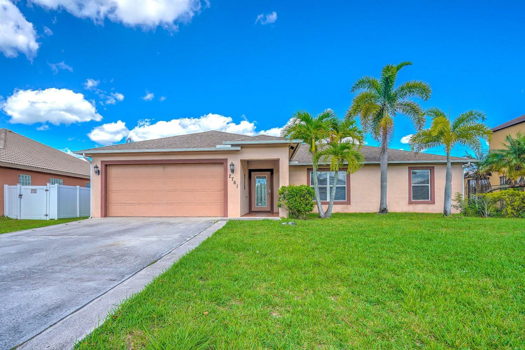 Property Photo: 2761 SW Onaway Avenue FL 34987