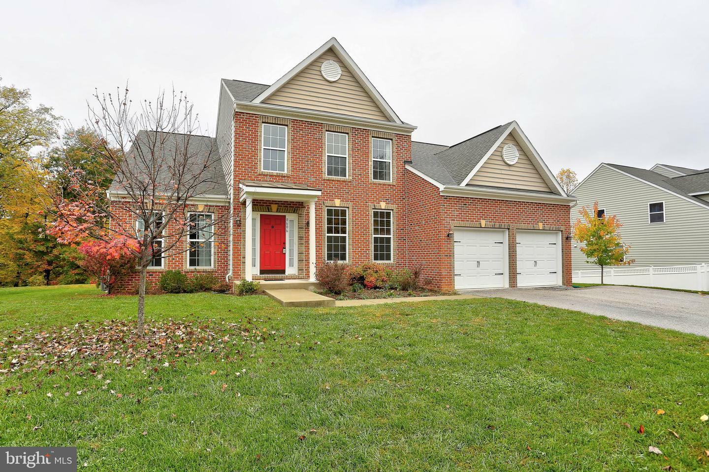 Property Photo:  8606 Hickory Hills Lane  MD 20723 