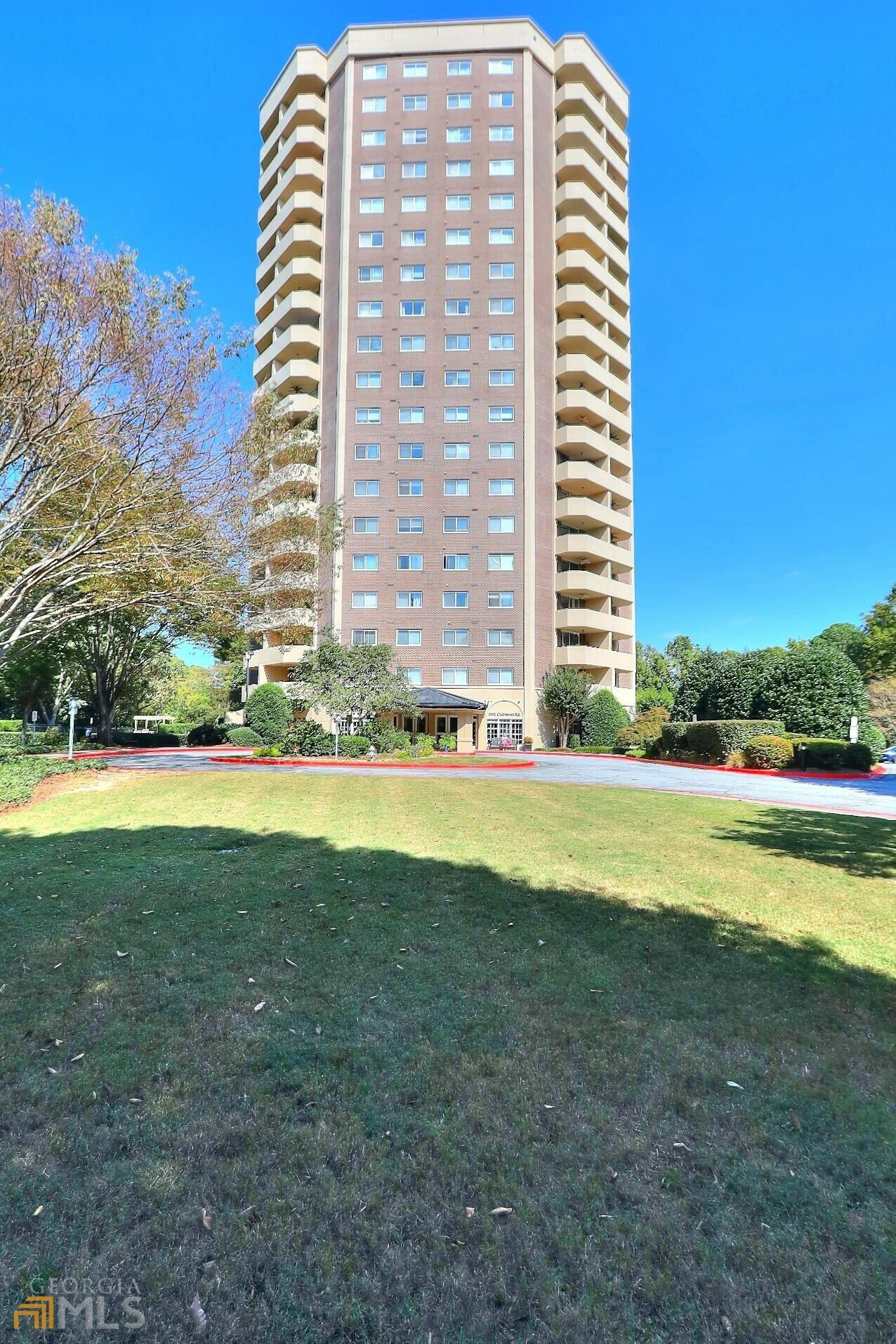 Property Photo:  1501 Clairmont Road Unit 1523  GA 30033 