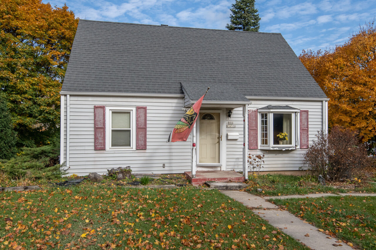 Property Photo: N86w16530 Jacobson Dr WI 53051