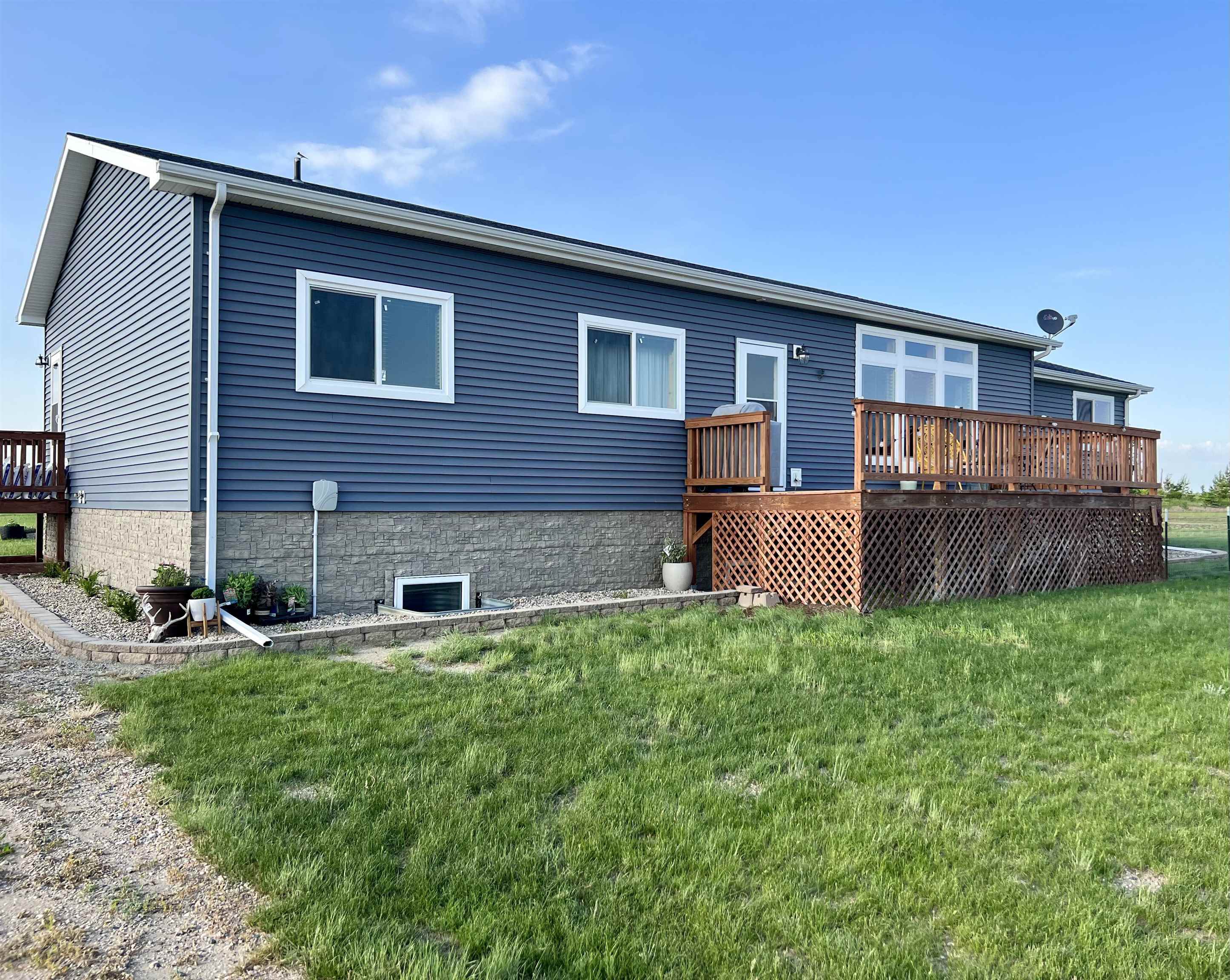 Property Photo:  9993 77th St NW  ND 58852 