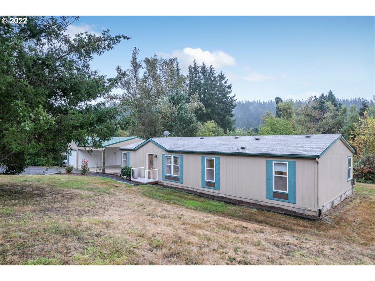 Property Photo: 17190 S Holcomb Rd OR 97045