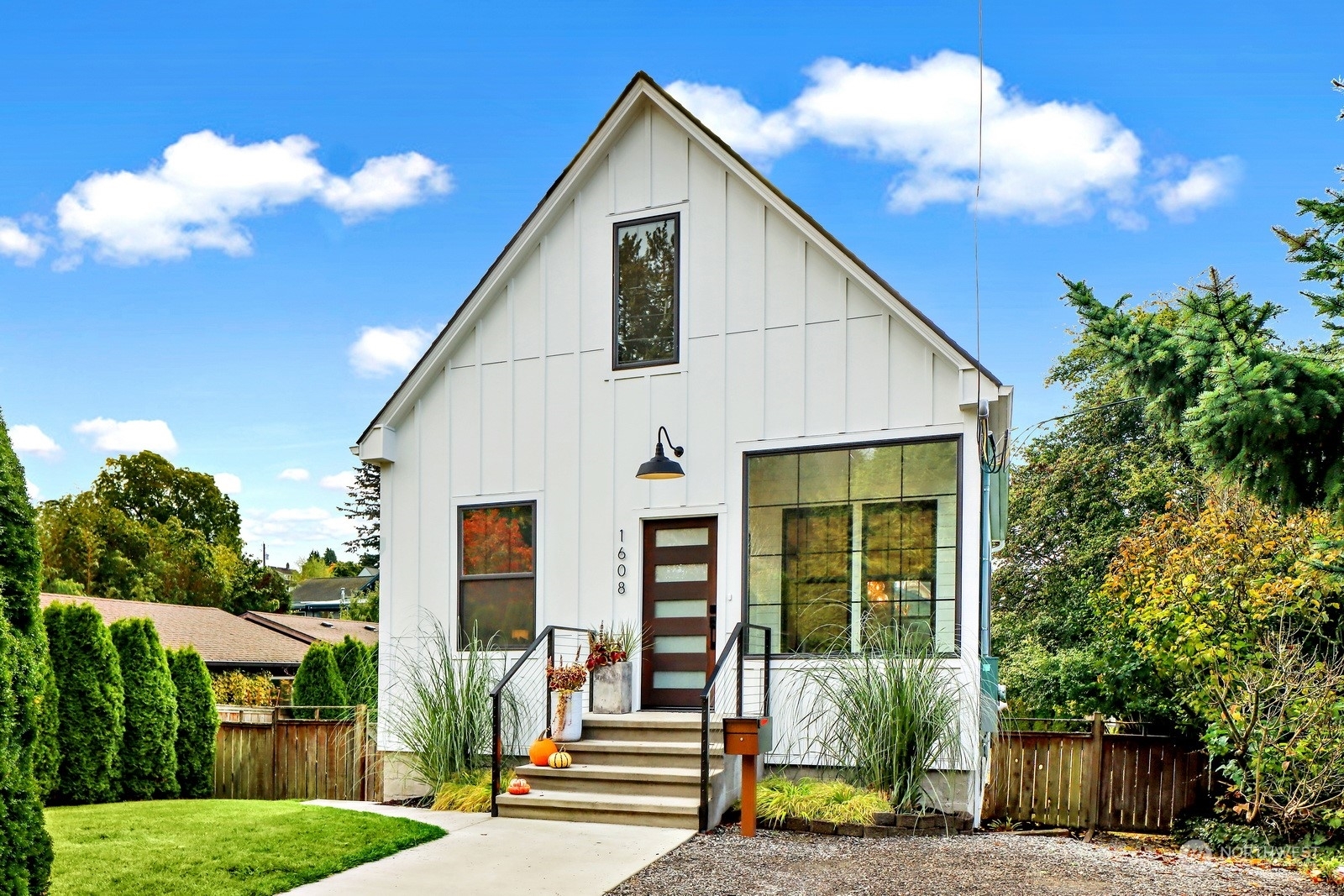 Property Photo: 1608 Harris Avenue WA 98225