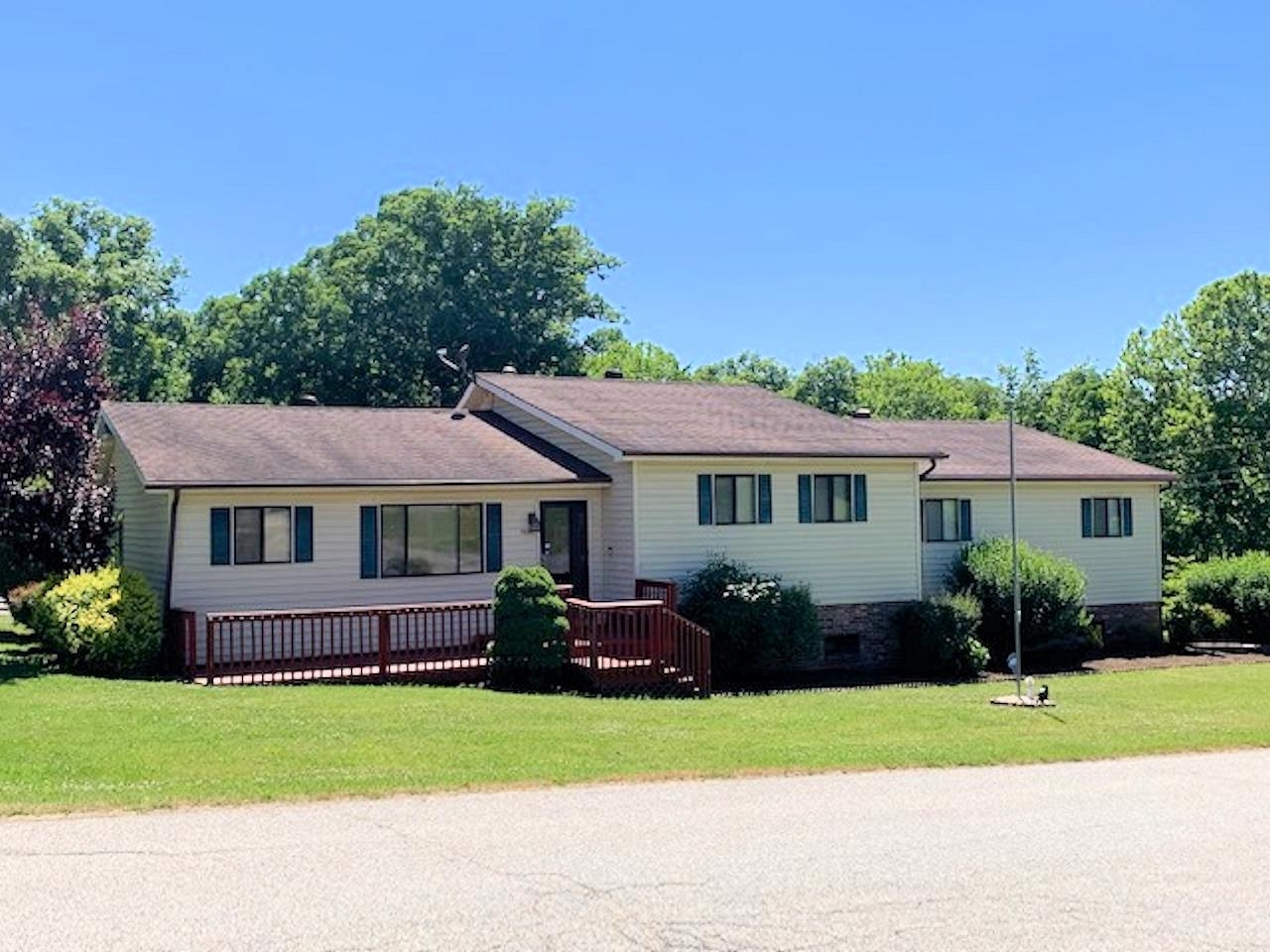 Property Photo: 7841 Rosewood Drive KY 41102
