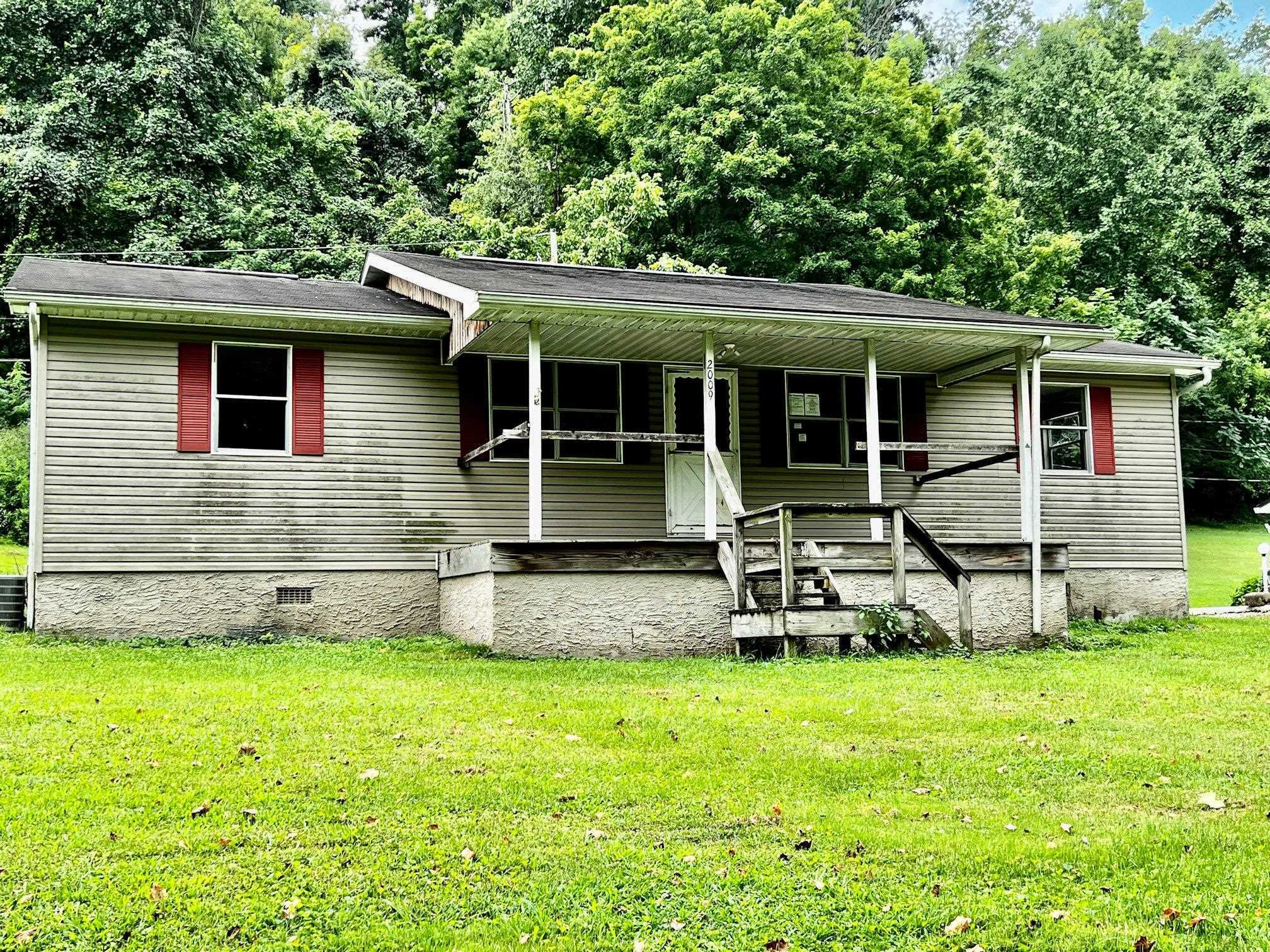 Property Photo: 2009 County Road 31 OH 45619