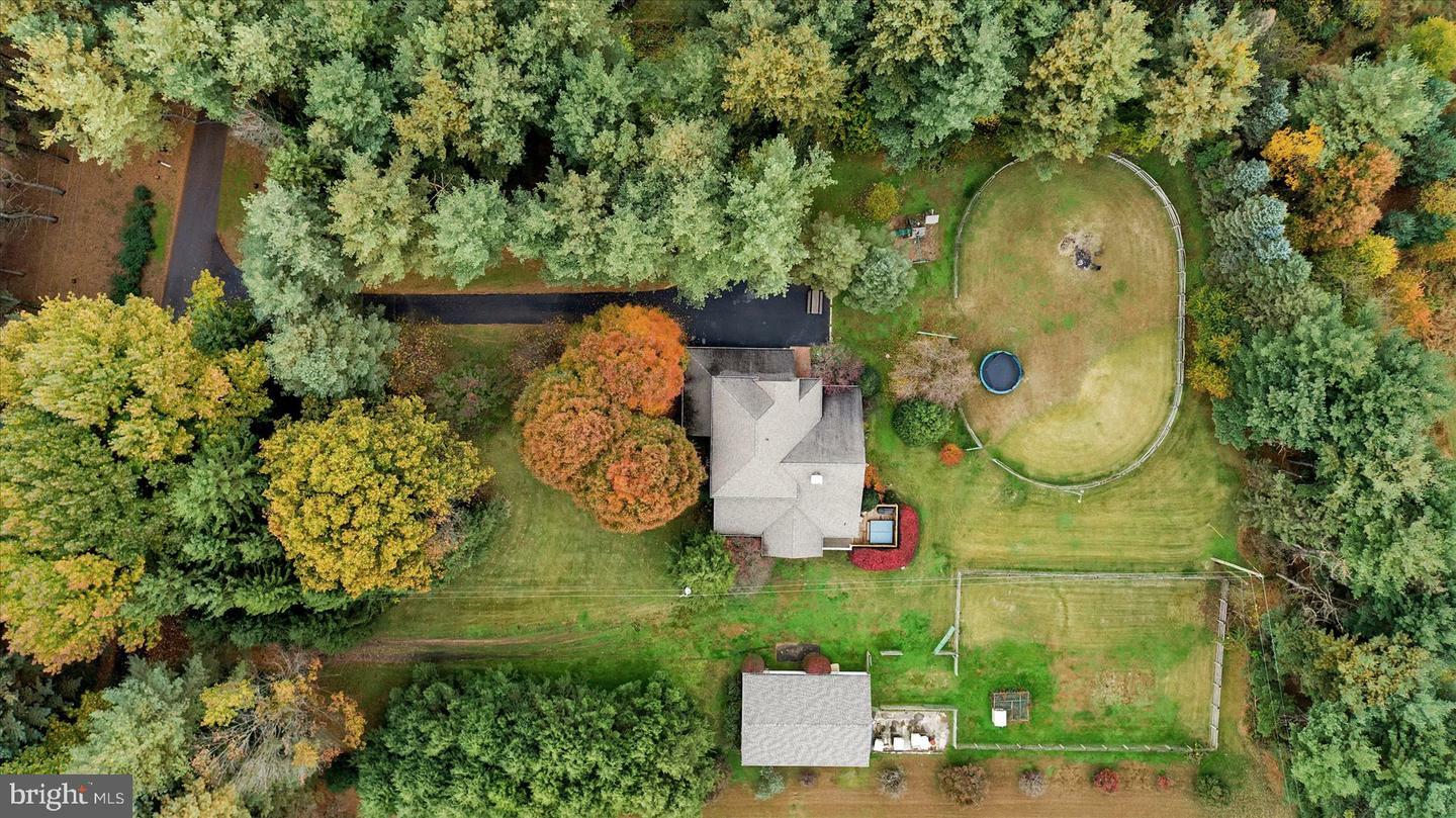 Property Photo:  82 Run Valley Road  PA 17516 