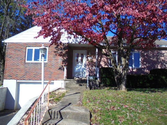 631 West Greenleaf Street  Emmaus Borough PA 18049 photo
