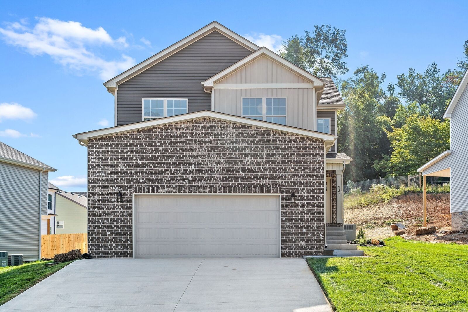 Property Photo:  237 Wade Hampton Ln  TN 37040 