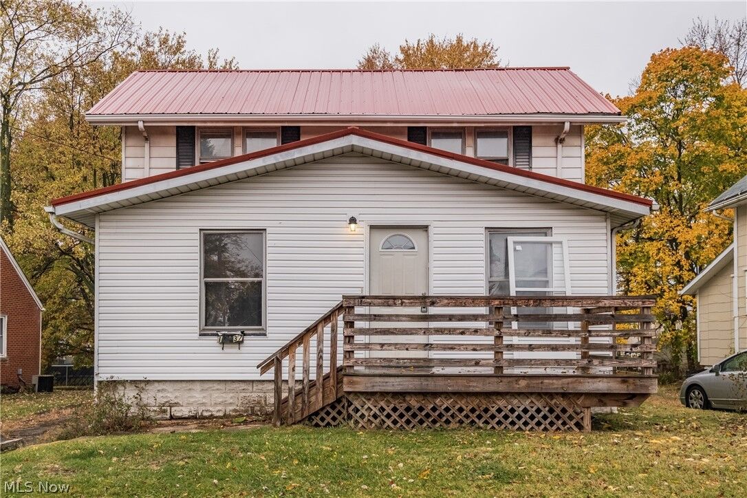 Property Photo:  1637 Kolp Place NW  OH 44709