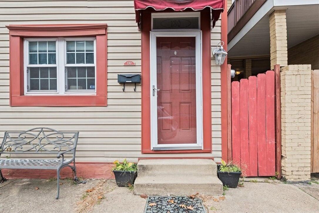 Property Photo:  130 S 25th St  PA 15203 