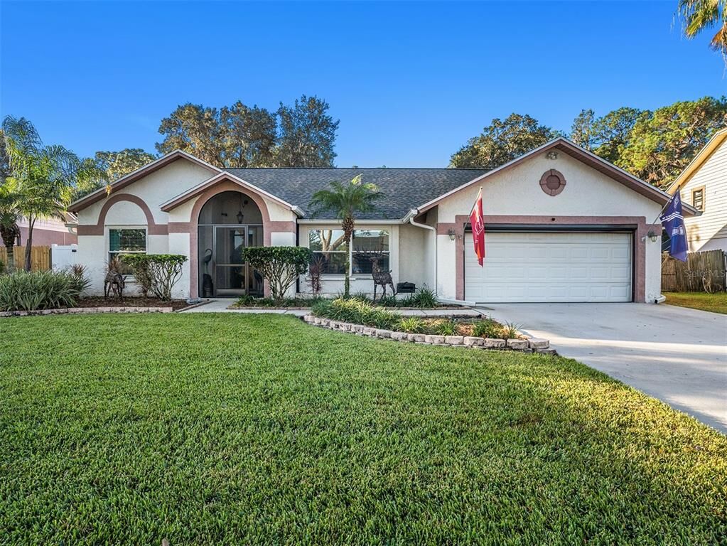 Property Photo:  1517 Carter Oaks Drive  FL 33596 